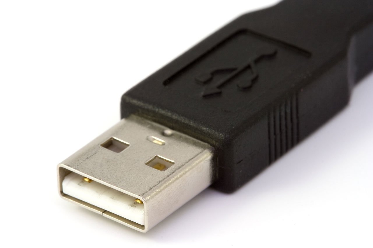 USB 복원비용은 얼마? 직접 복구 vs 업체 맡기기