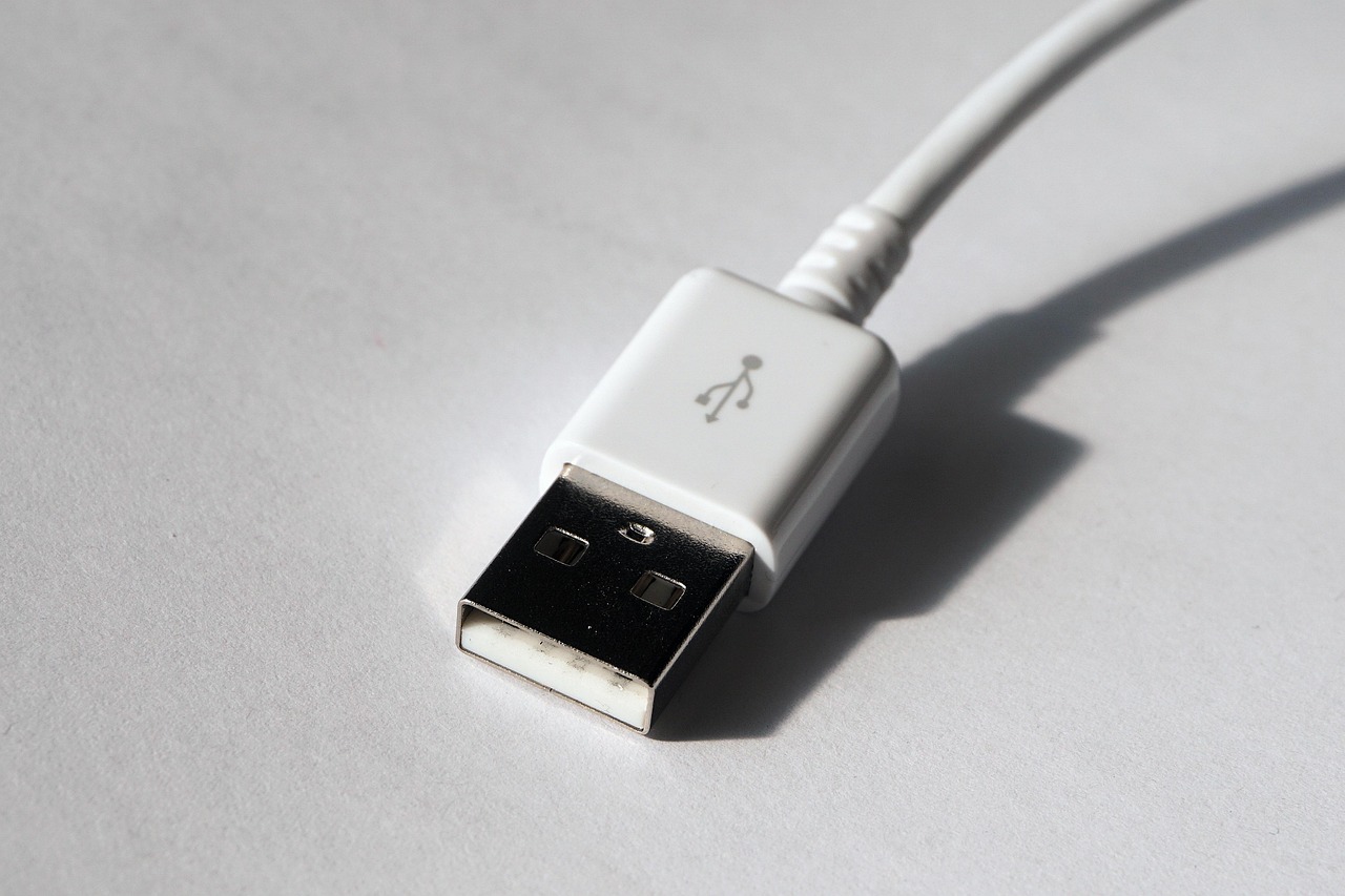 USB 복원비용은 얼마? 직접 복구 vs 업체 맡기기